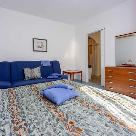 Apartment In Banjole/istrien 11116 *